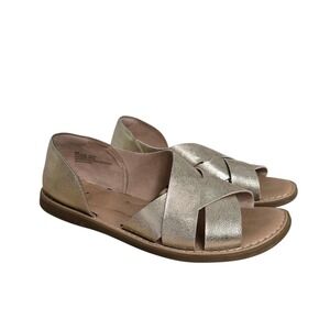 B.O.C. Born Casual Comfort Gold Metallic Criss Cross Strap Flat Sandals Women 10